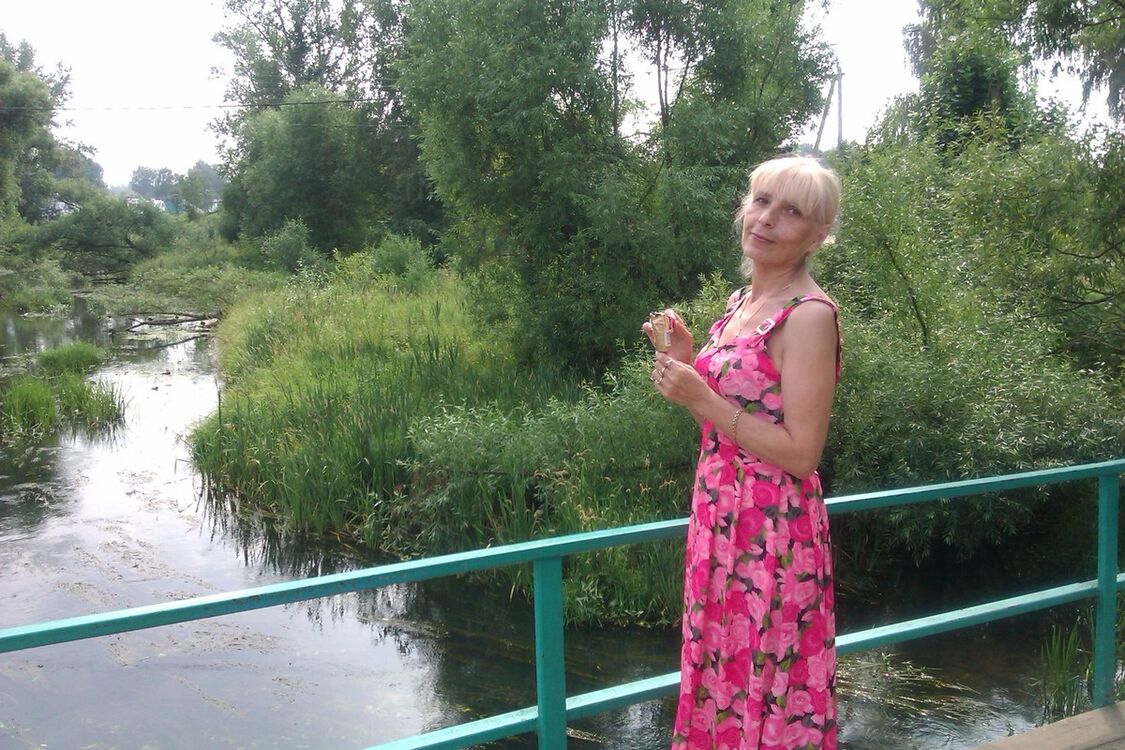  11029374  Nina, 66 ,    
