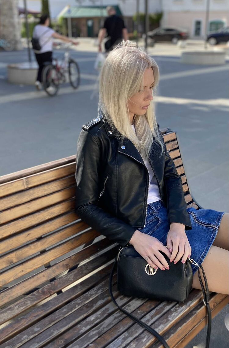 ���������� ������, ���� ������� Julia, 36 ���, ������������ ��� ����� � ���������, c�������� ���������