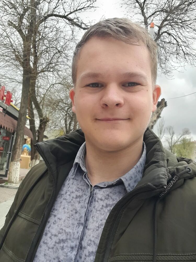  ,   Andrei, 25 ,   ,   