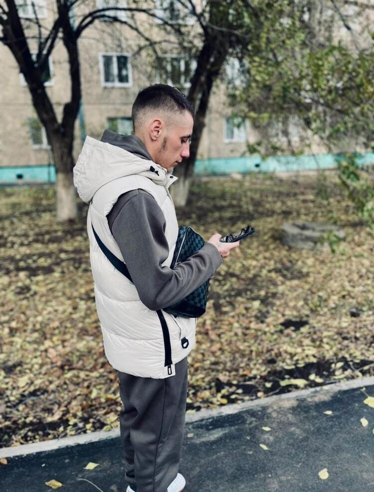  42513994  , 31 ,    