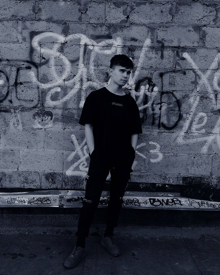  ,   Boris, 20 ,  