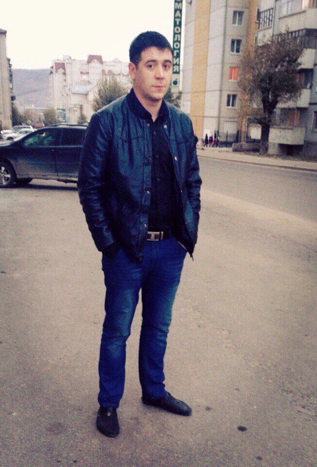  31653094  Alexander, 33 ,    