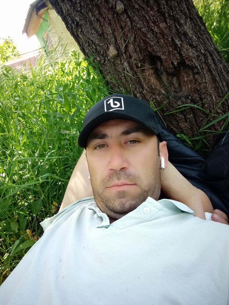  ,   Nurikjon, 30 ,   ,   