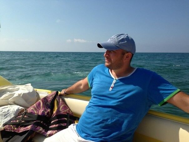  ,   Ruslan, 42 ,   ,   , c 