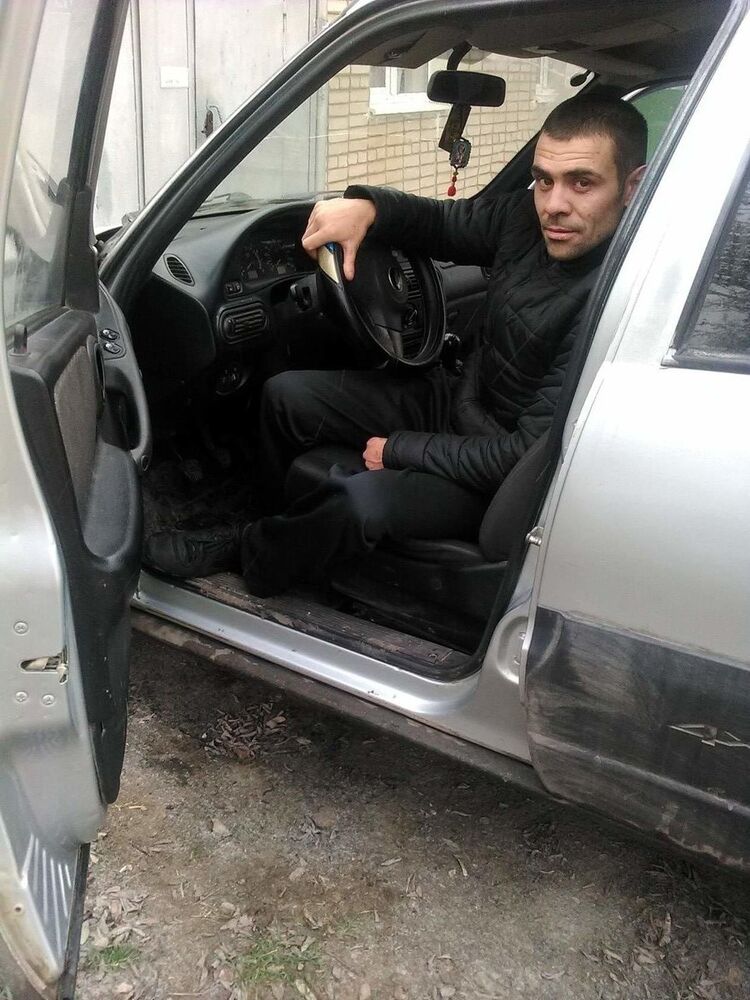  16992684  Ruslan, 40 ,     