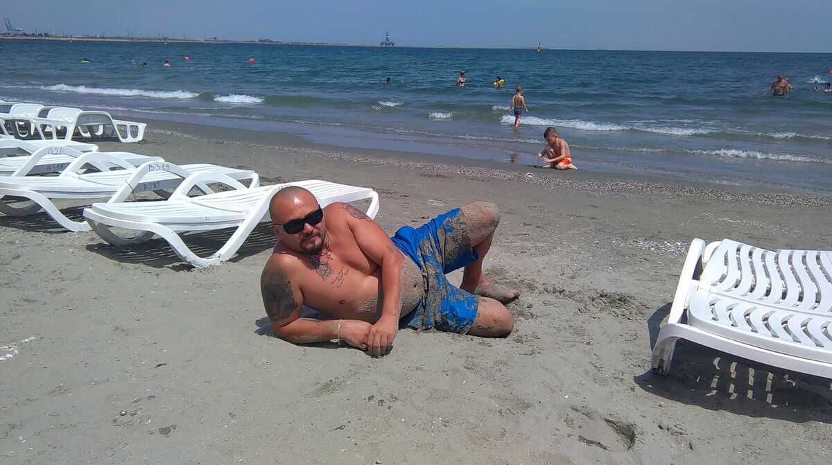  ,   Oddisei, 42 ,  