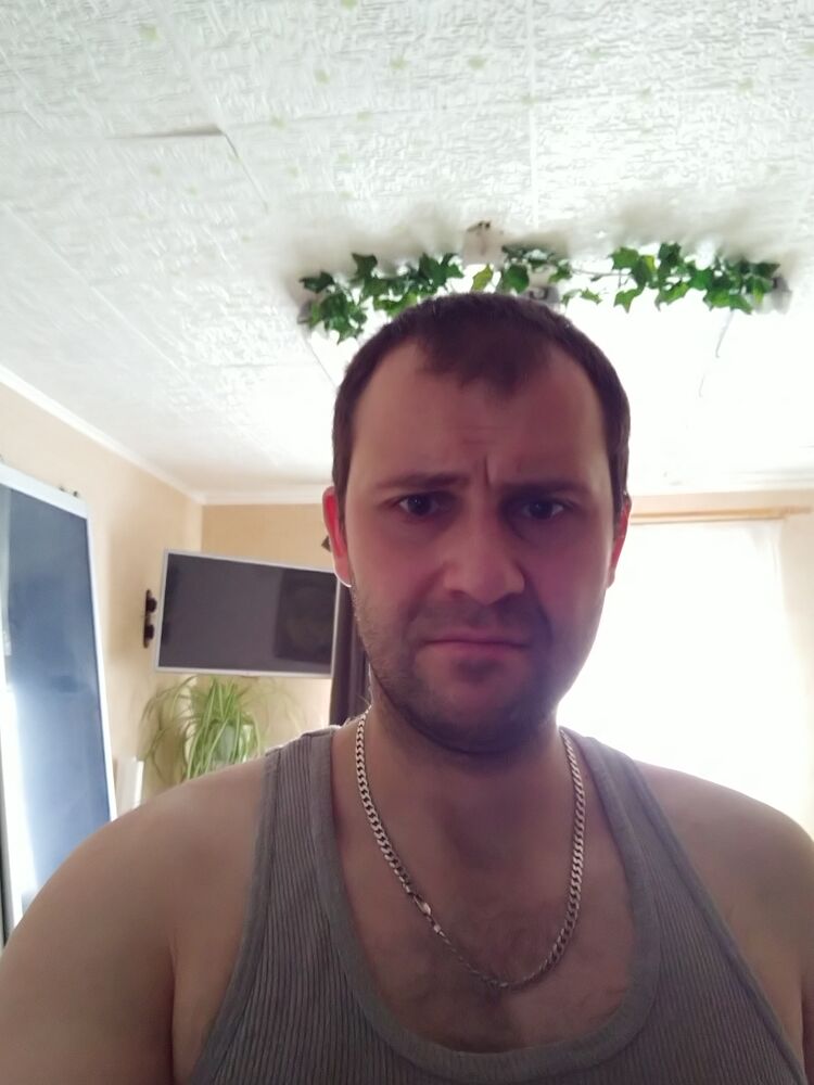  ,   Evgeny, 40 ,   c 