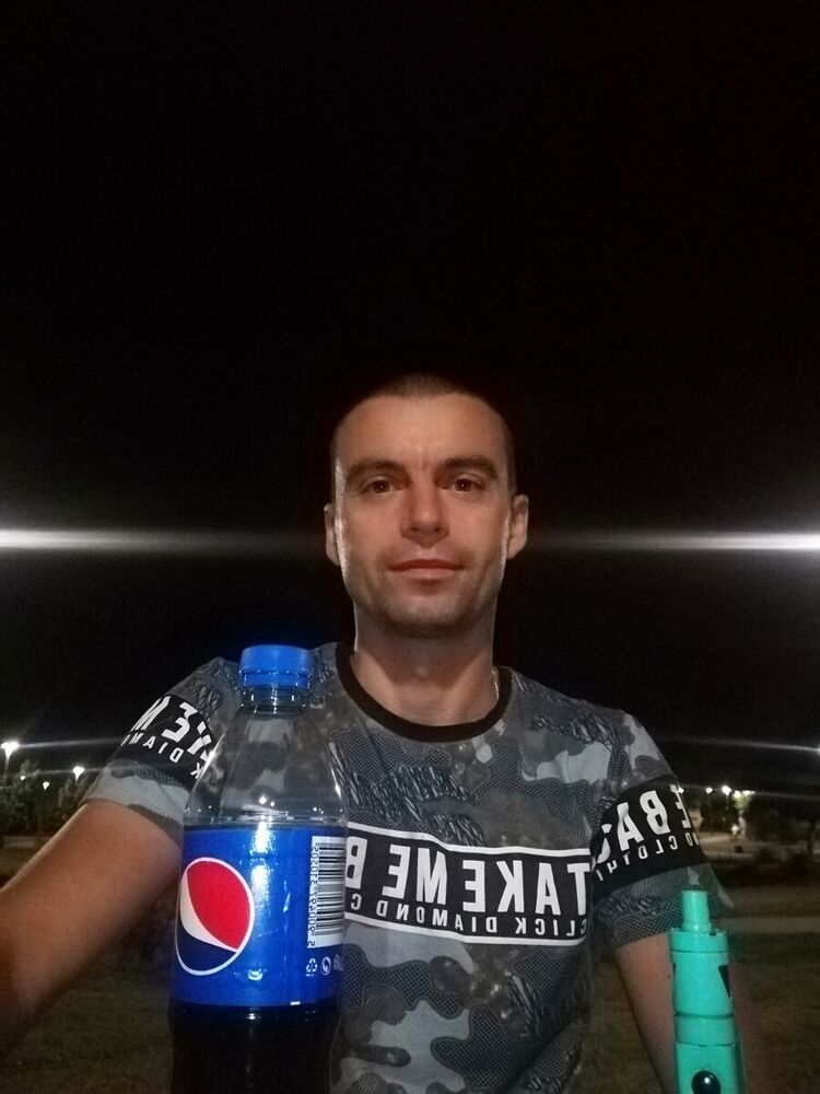  ,   Genadiy, 42 ,   ,   , c 