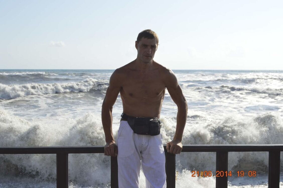  ,   Mihail, 47 ,   ,   