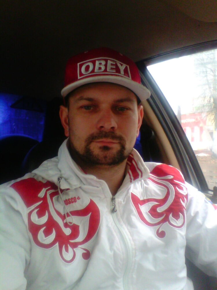  7078054  , 43 ,    