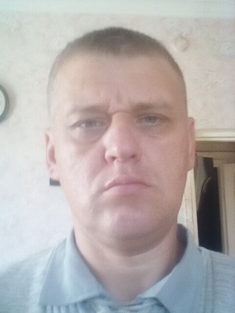  8112534  Viktor, 52 ,    