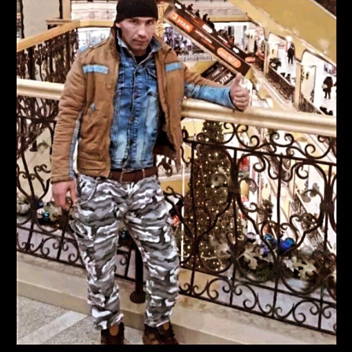  38807724  Farid, 40 ,    