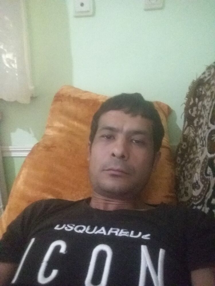  17490564  Adxam, 42 ,    
