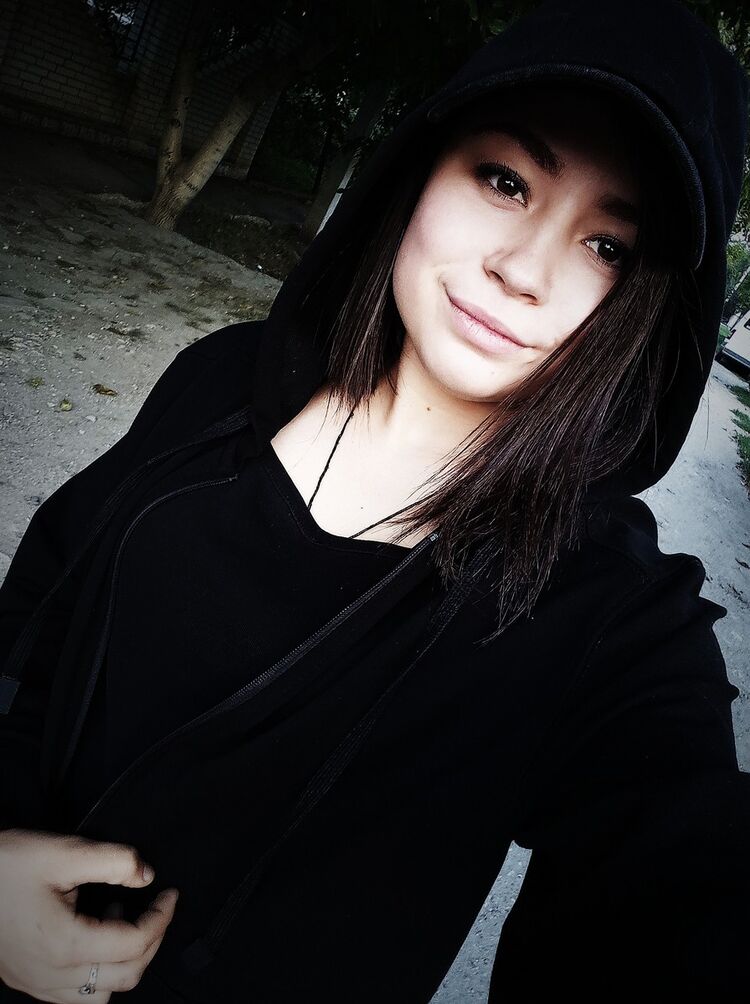  ,   Daniela, 23 ,   ,   , c 