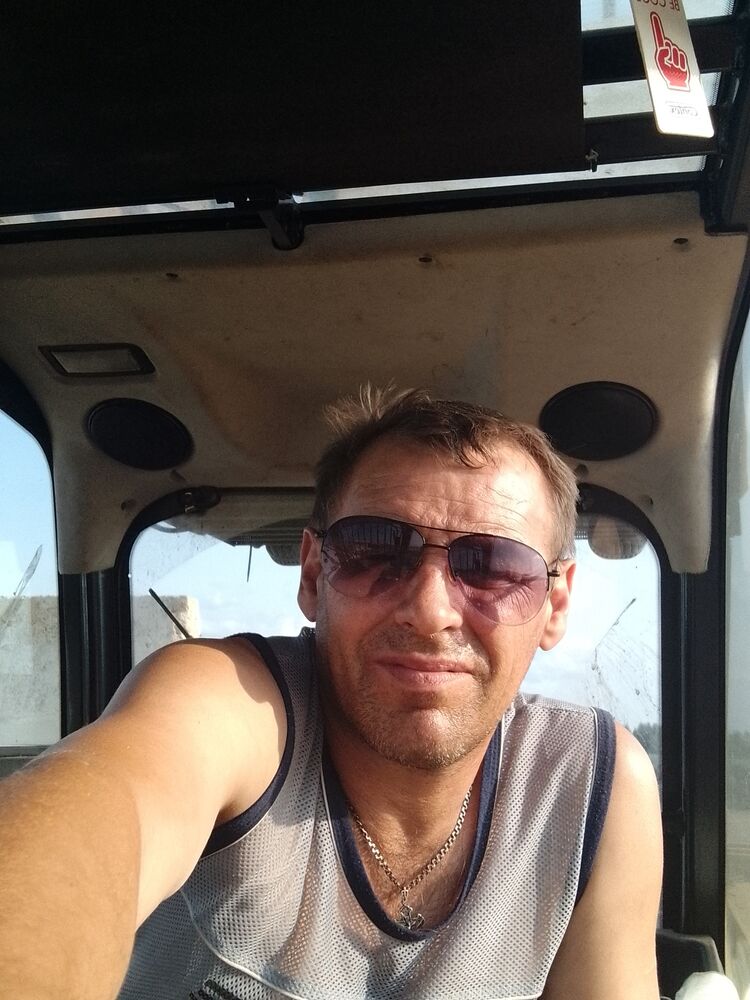  51206694  Fedor, 46 ,    -