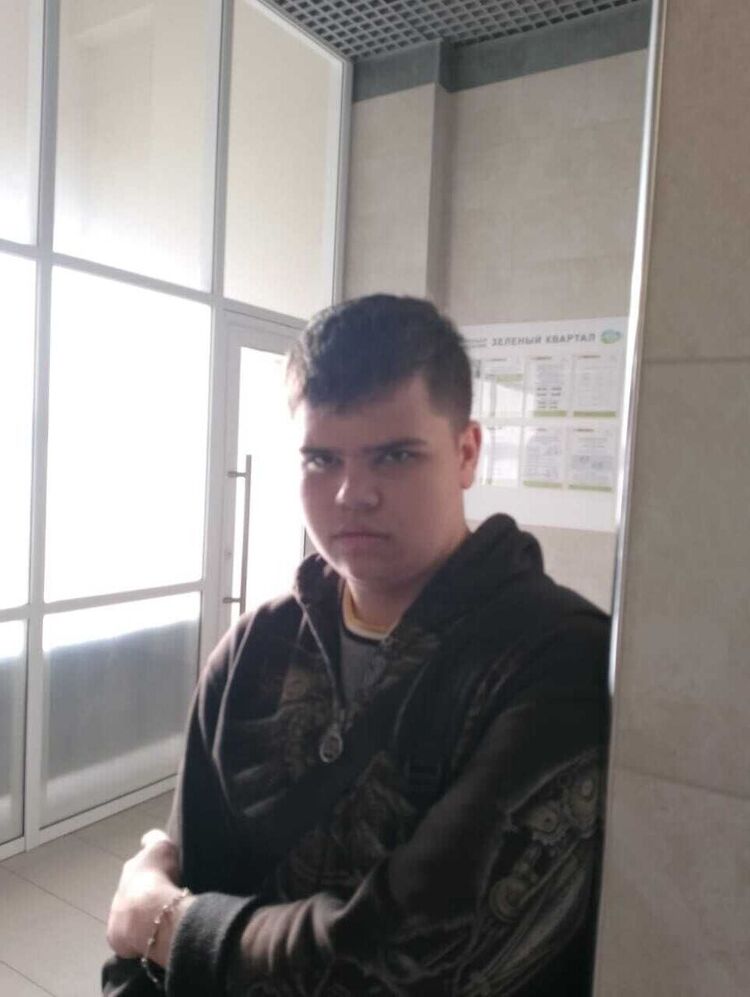  45046414  Serhii, 35 ,    