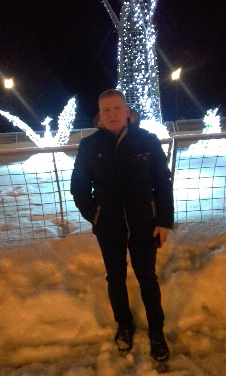  28814194  Georgiy, 38 ,    