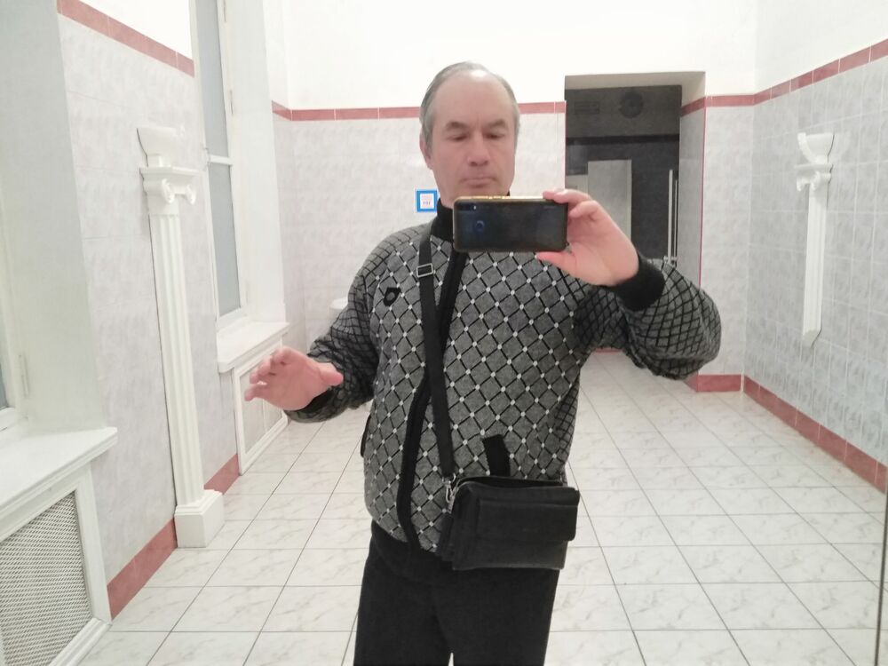  27824864  Vadim, 53 ,    