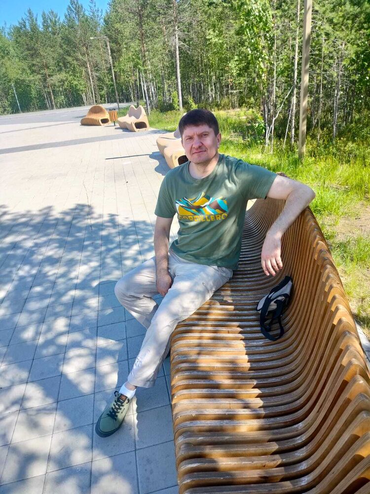  ,   Vladimir, 40 ,   ,   