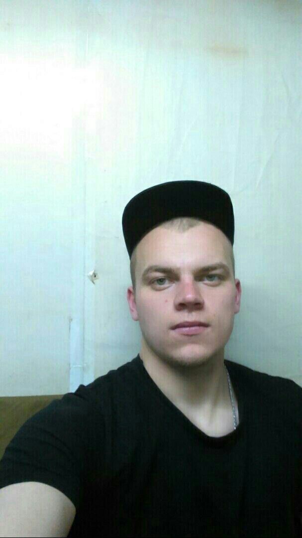  13522474  Alexander, 31 ,    