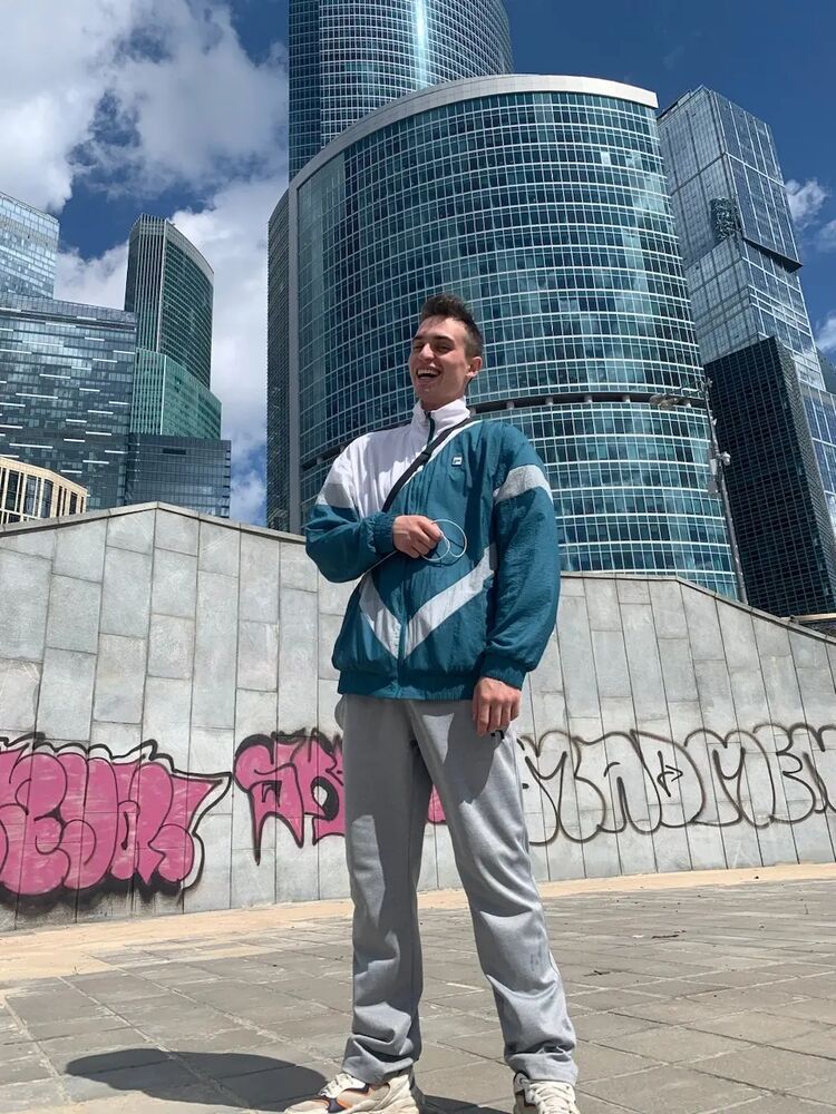  45039784  , 28 ,    -