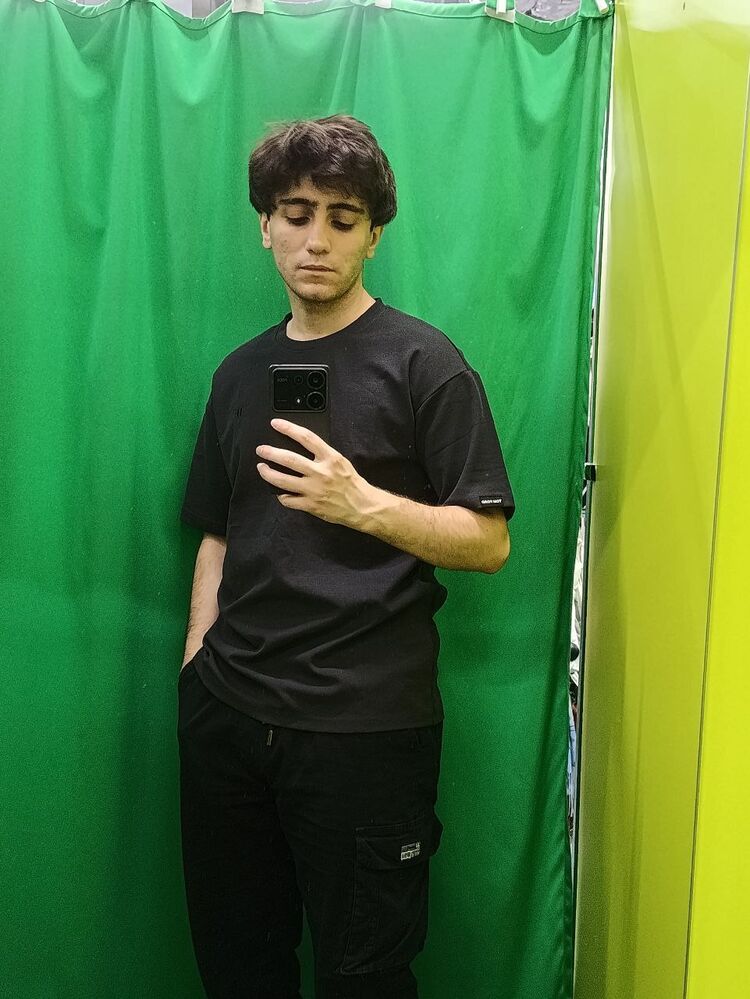  52082954  , 20 ,    --