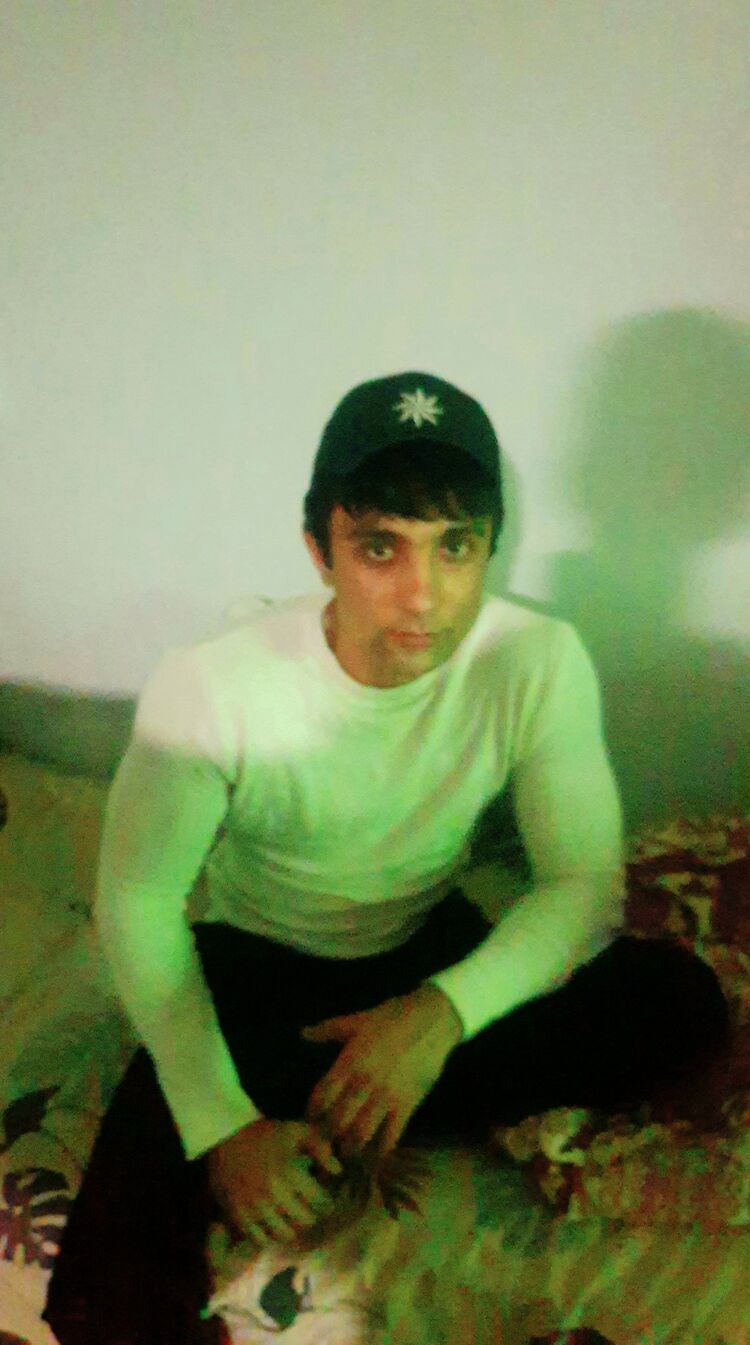  ,   Kamron, 33 ,   ,   