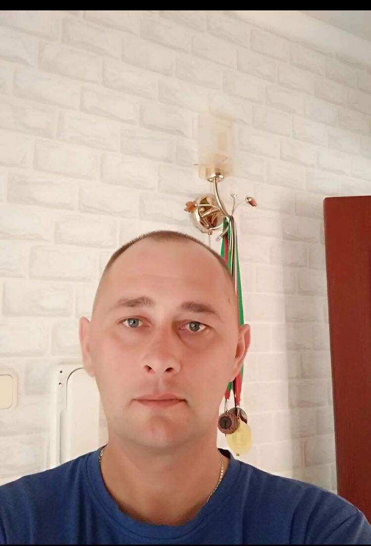  40638574  , 45 ,    