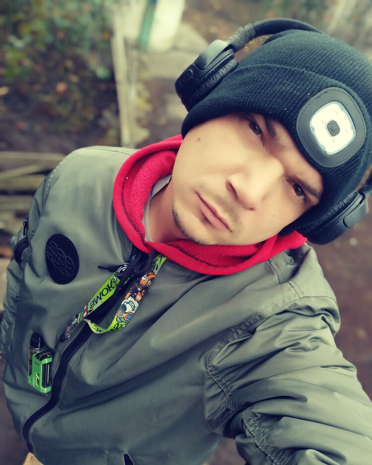  ,   HOOLIGAN, 27 ,   ,   