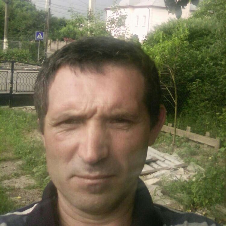  ,   Ruslan, 47 ,   ,   , c 