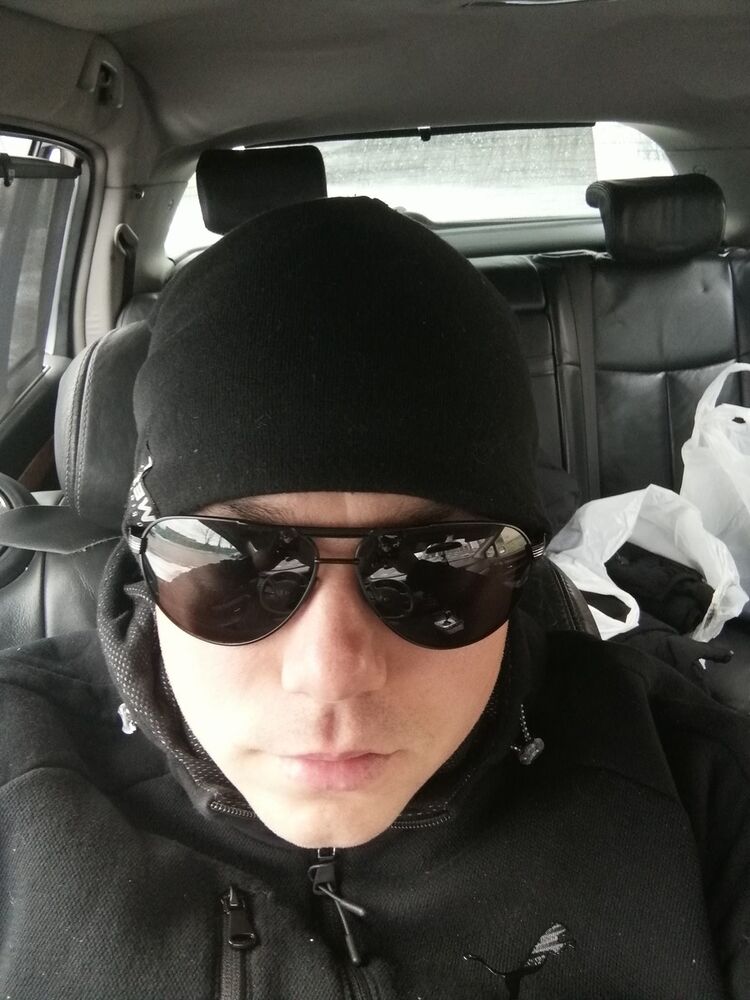  19119184  Lomachenko, 32 ,    