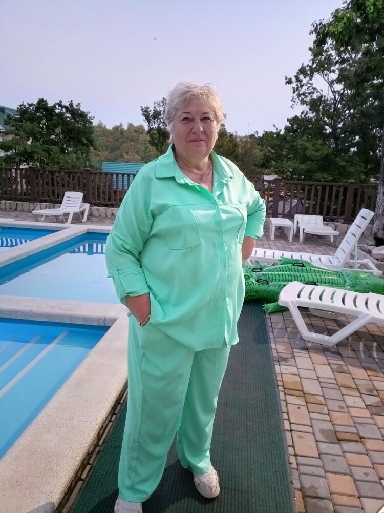  ,   Mila, 67 ,   , c , 