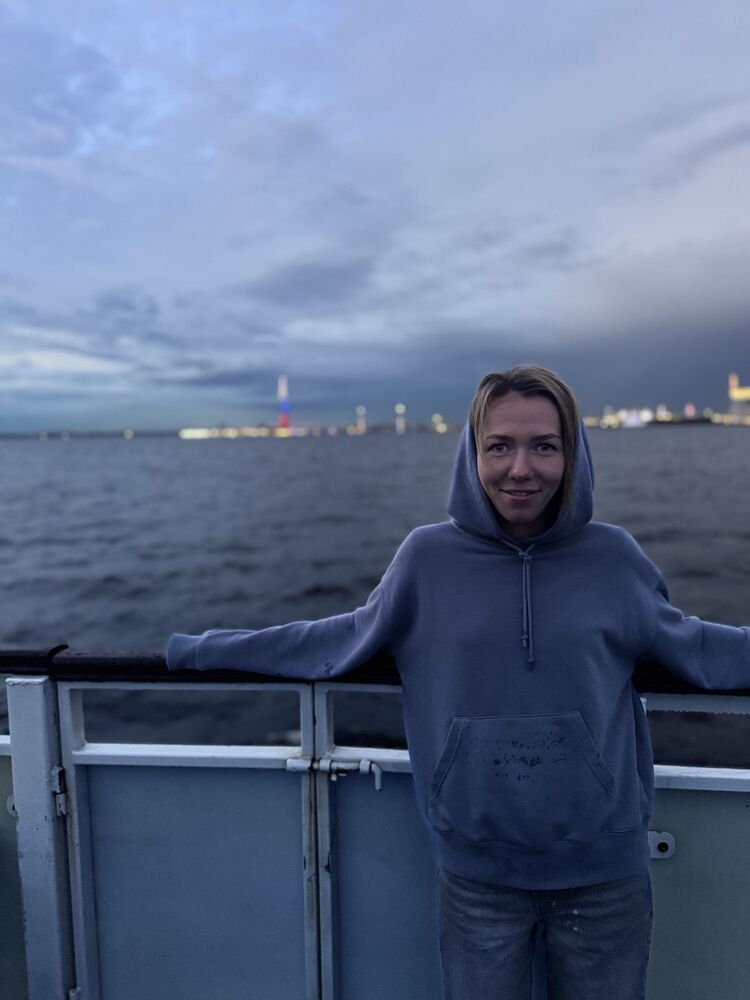  53327314  , 32 ,    -