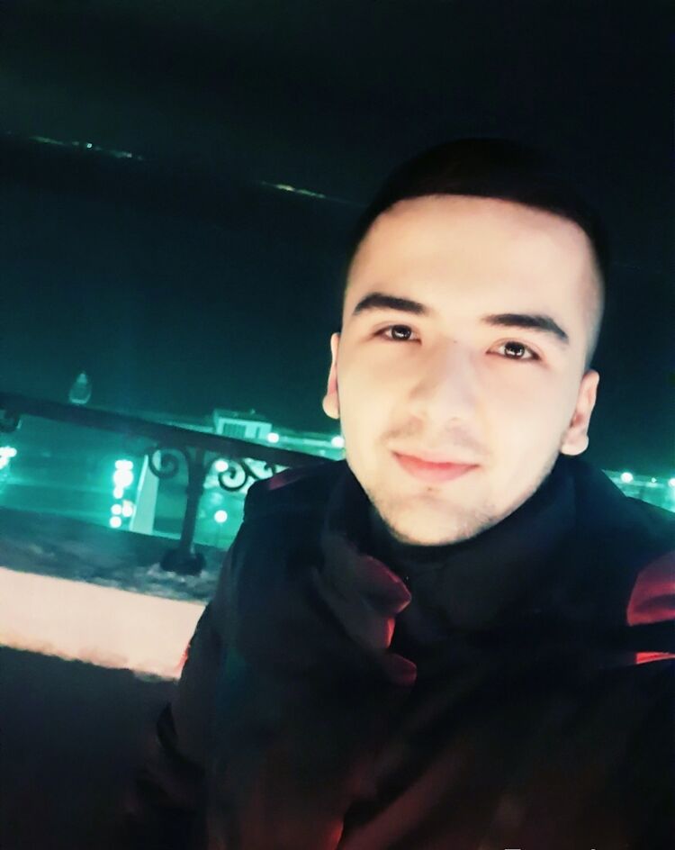  48256124  Abdurazzok, 27 ,     