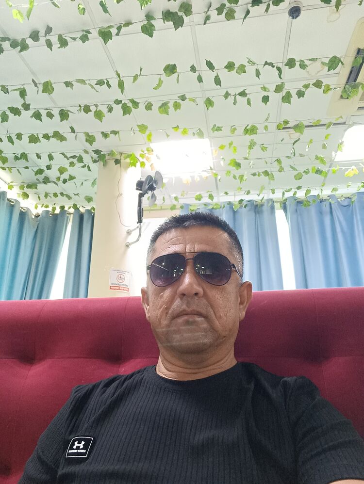  ,   Sher, 44 ,   ,   