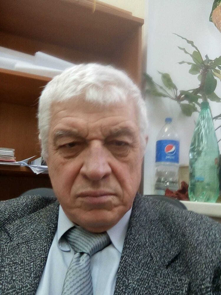  36431294  Sergey, 72 ,    -