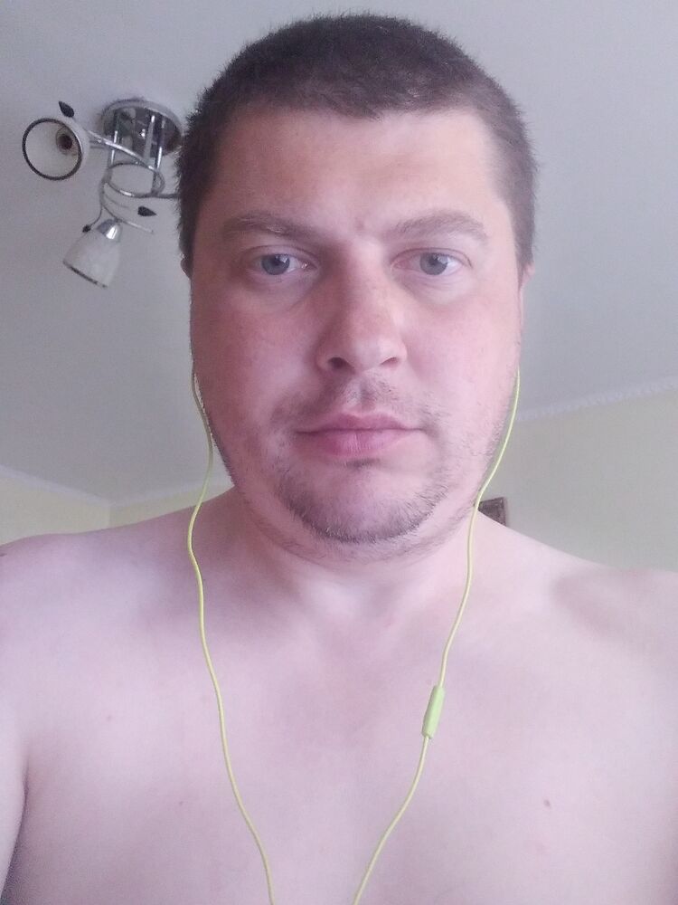  27326274  Slavik, 41 ,    
