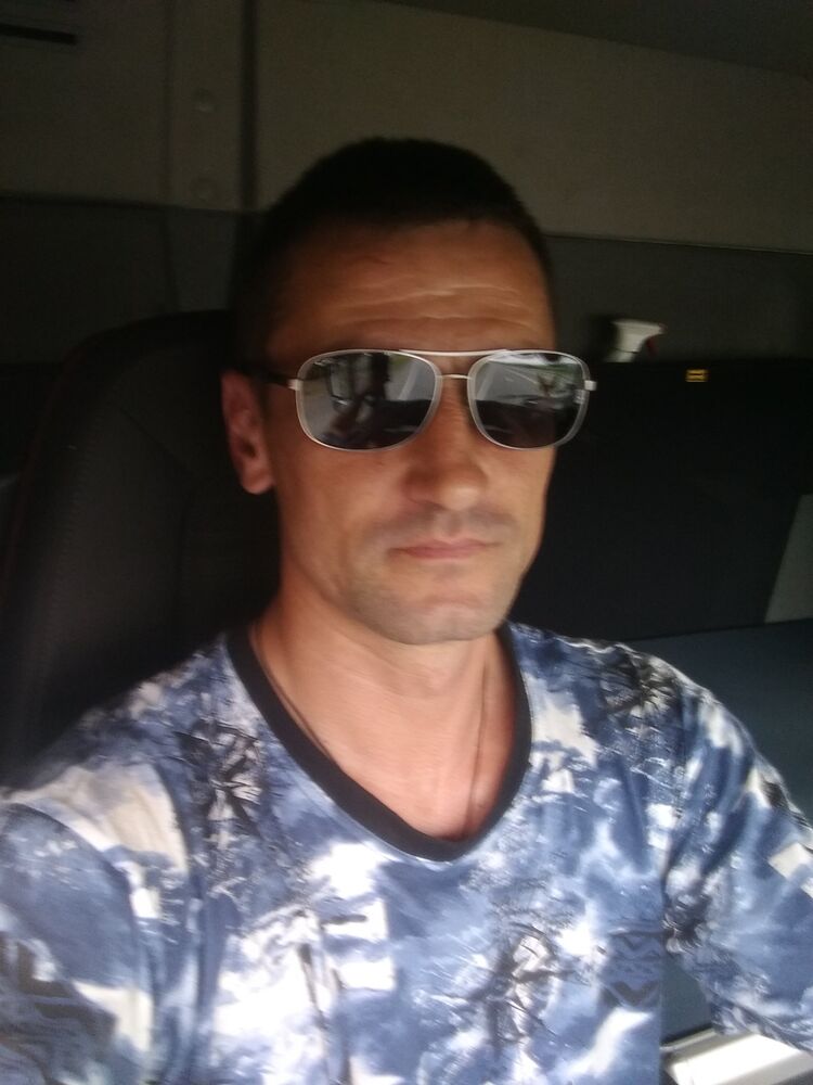  ,   Oleg, 42 ,   ,   