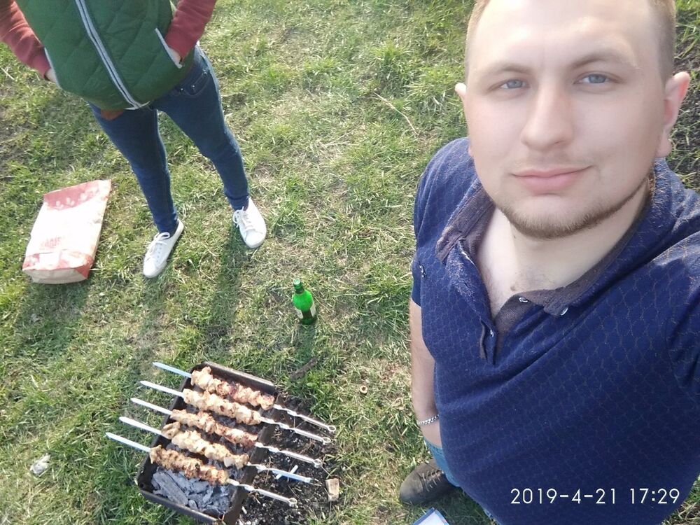  ,   Kolya, 34 ,   