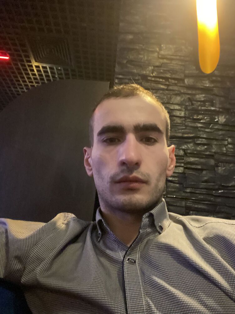  ,   Garik, 31 ,   ,   , c , 