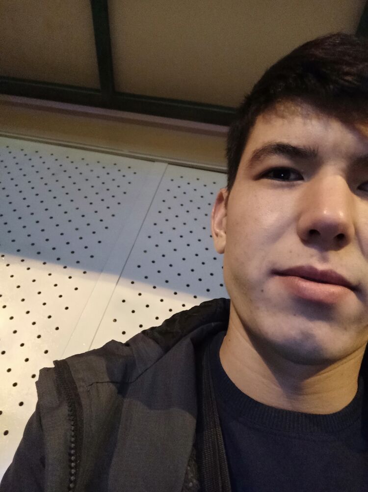  24328574  Arman, 33 ,    