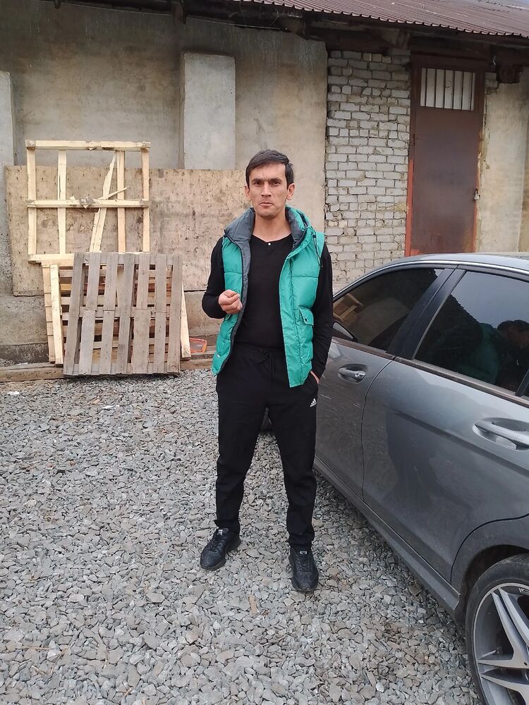 51749344  Oskar, 36 ,    