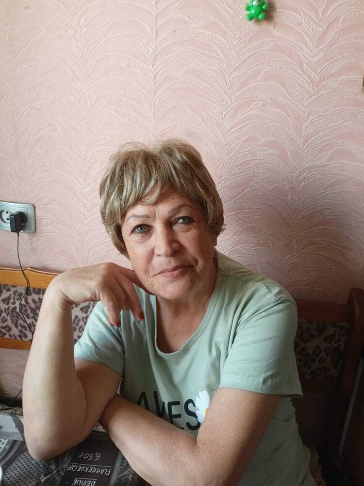  -,   , 70 ,   c , 