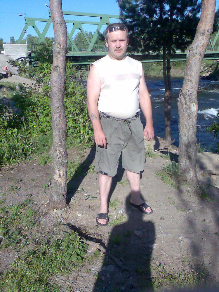  4878644  Aleks, 52 ,    