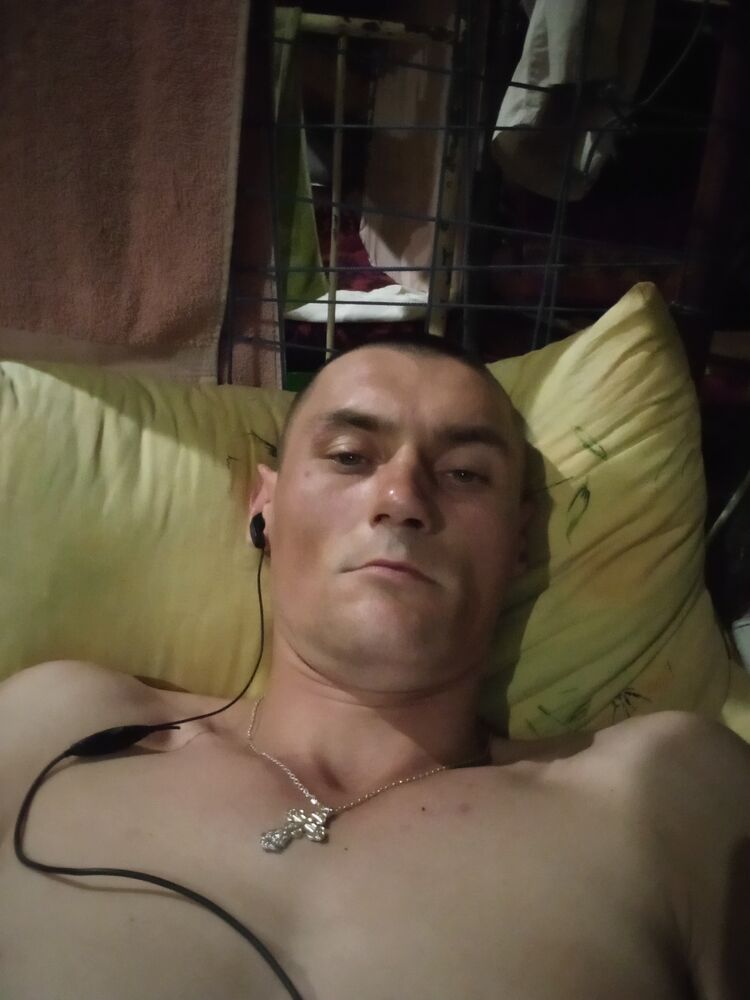 ,   Artur, 35 ,   ,   