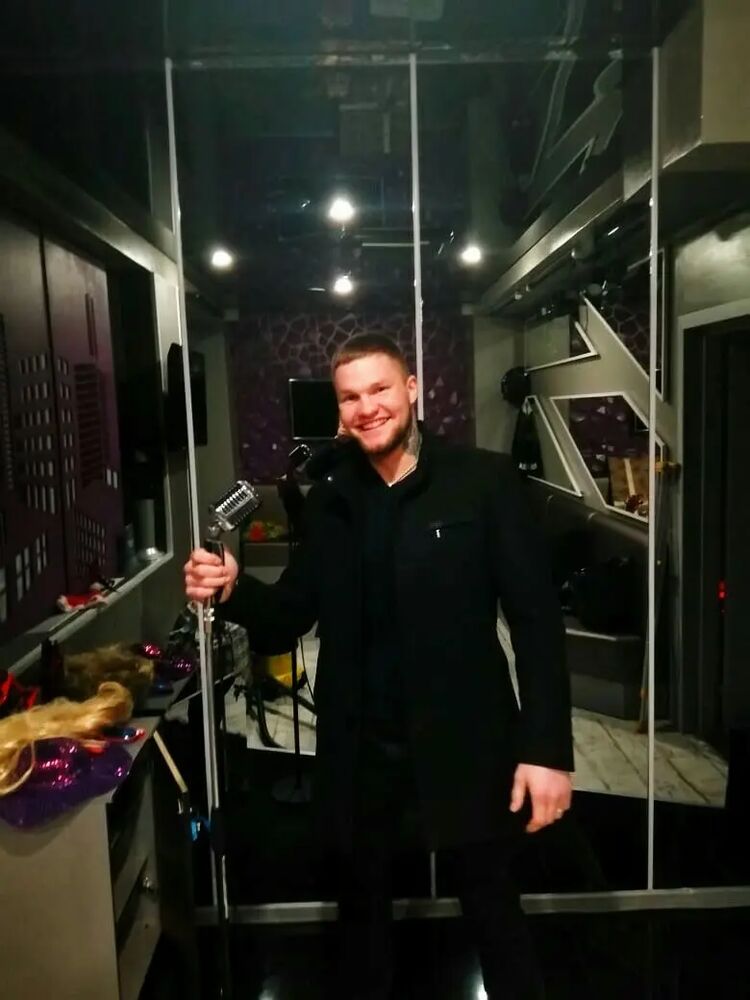  27595624  , 31 ,    -