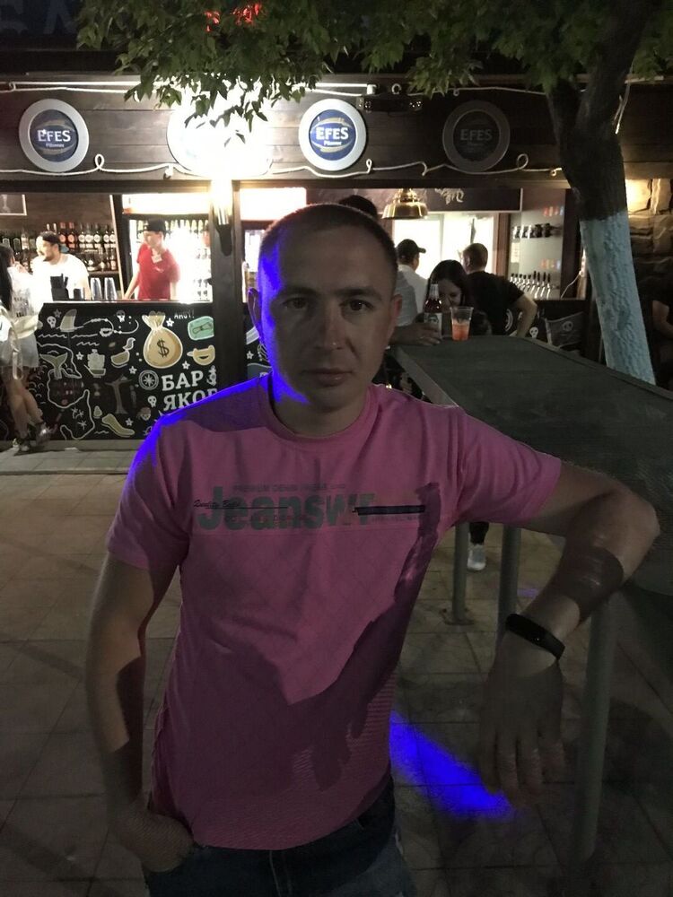  52505494  , 37 ,    