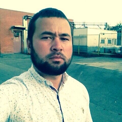  37537764  Umrbek, 33 ,    