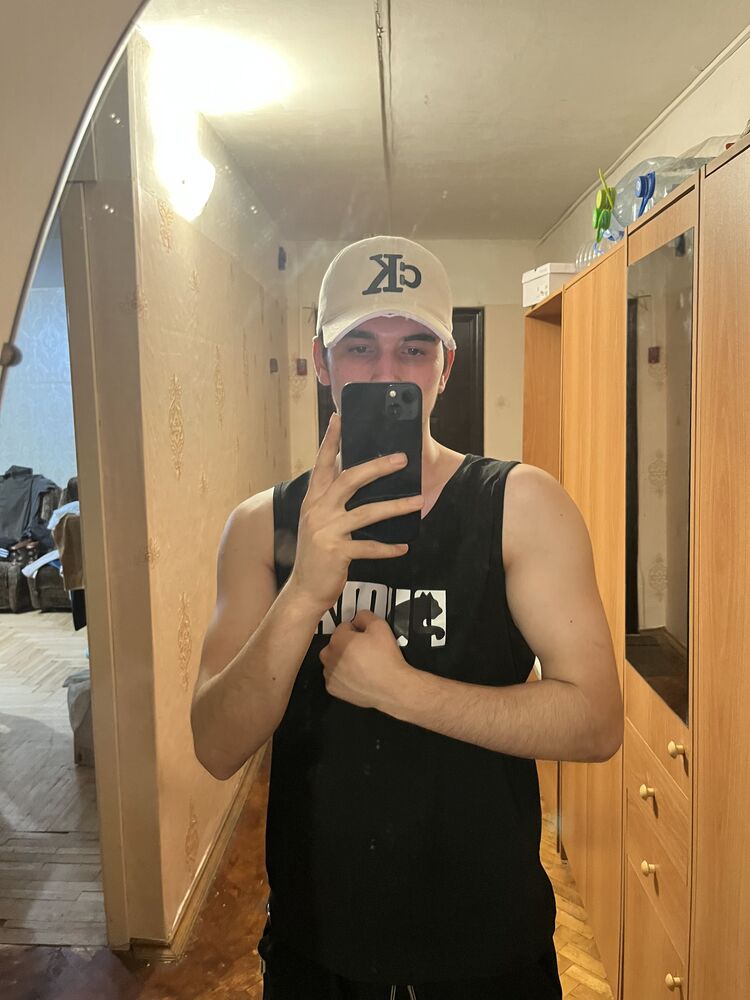  52818594  Abdullokh, 23 ,    