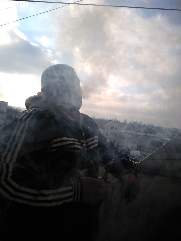  29948704  Nicu, 39 ,    